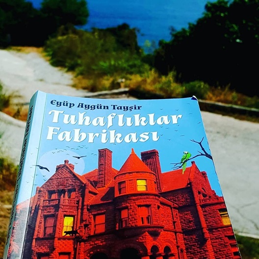 Günün Kitabı | Tuhaflıklar Fabrikası | Eyüp Aygün Tayşir