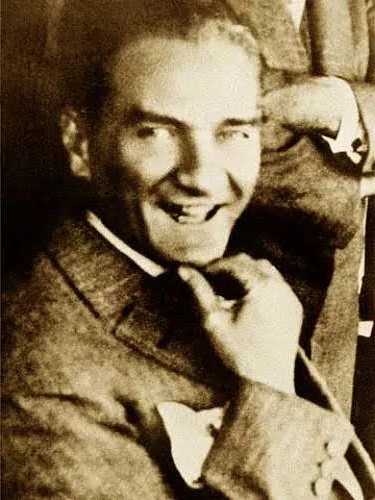 23 Nisan | Zeki Gümüş